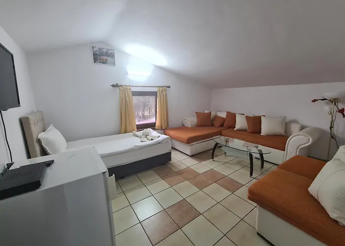 Kalvachevi فندق *